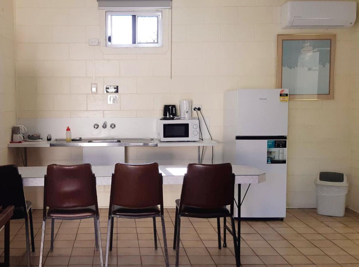 Burdekin Motor Inn Home Hill Extérieur photo