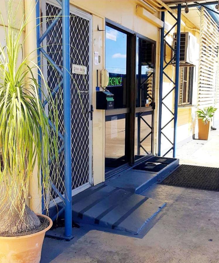 Burdekin Motor Inn Home Hill Extérieur photo