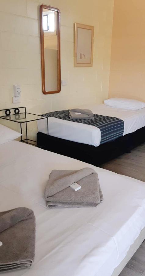 Burdekin Motor Inn Home Hill Extérieur photo